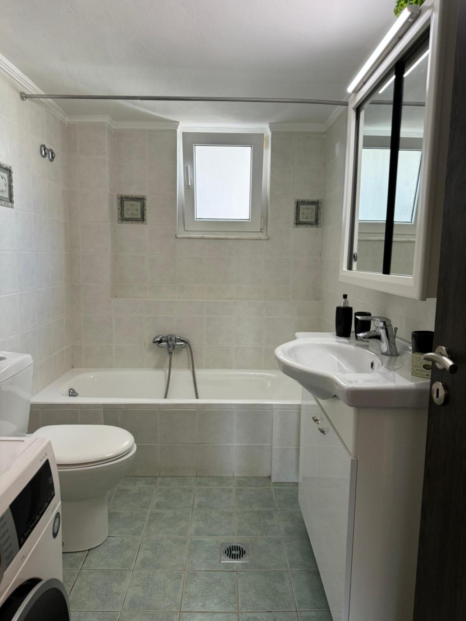 Navaro Apartments Πάτρα Εξωτερικό φωτογραφία