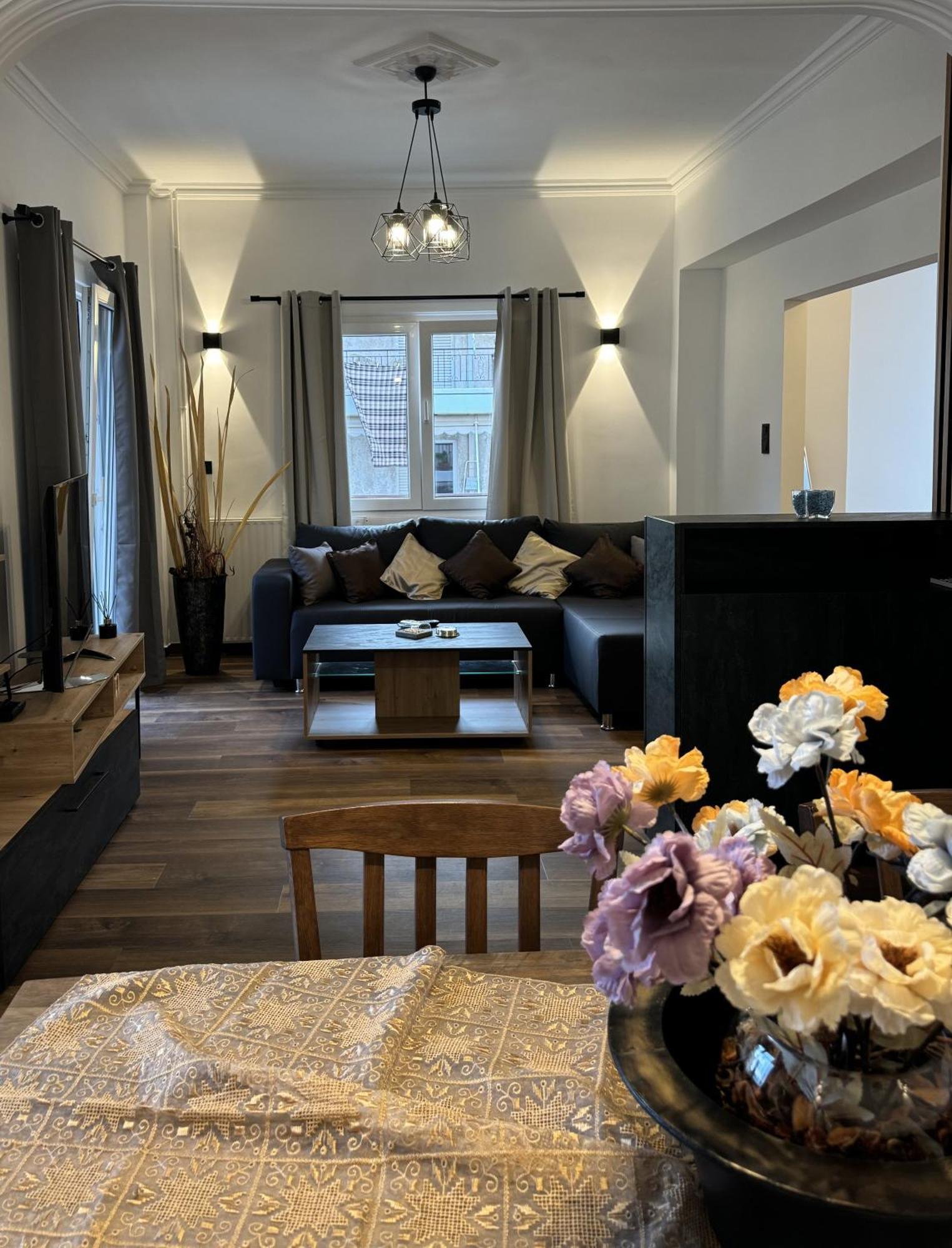 Navaro Apartments Πάτρα Εξωτερικό φωτογραφία