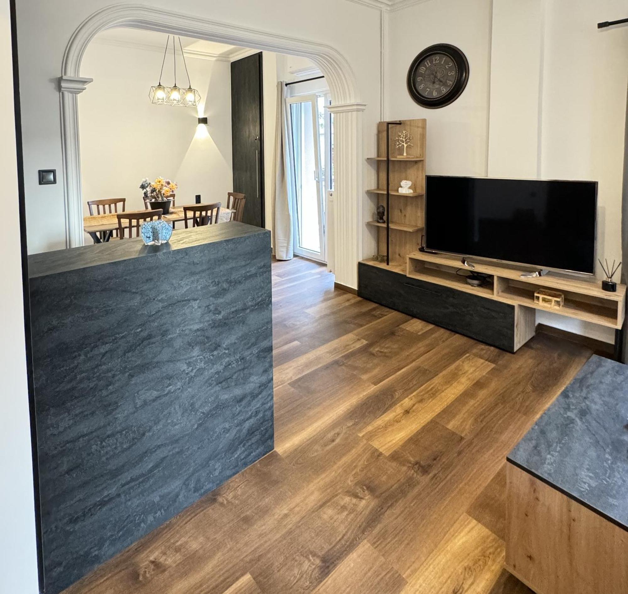 Navaro Apartments Πάτρα Εξωτερικό φωτογραφία